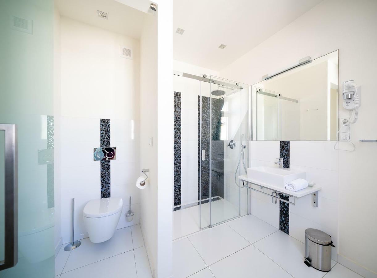 Luxurious Woodrow Wilson Apt In Prague Centre Exterior foto